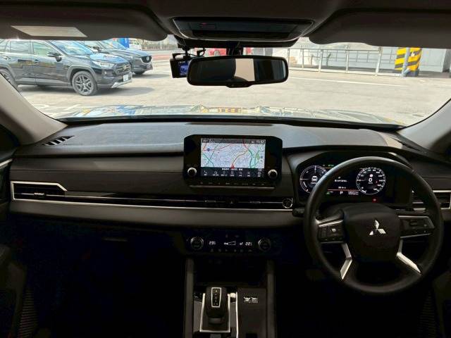 三菱&nbsp;アウトランダーPHEVの画像3