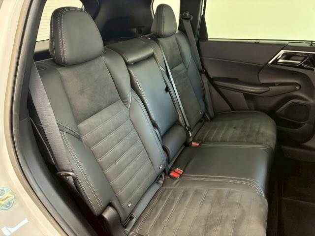 三菱&nbsp;アウトランダーPHEVの画像12