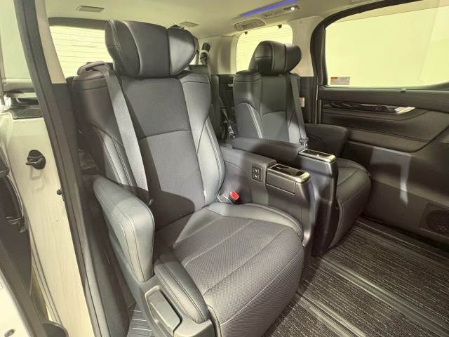 トヨタ&nbsp;ヴェルファイアの画像11