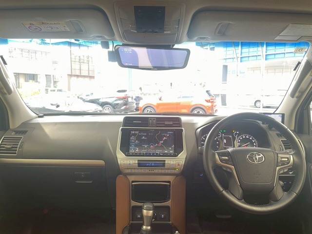 トヨタ&nbsp;ランドクルーザープラドの画像3