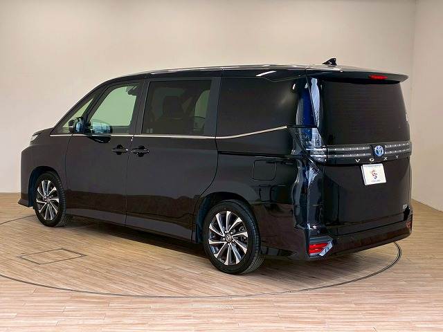 トヨタ&nbsp;ヴォクシーハイブリッドの画像17