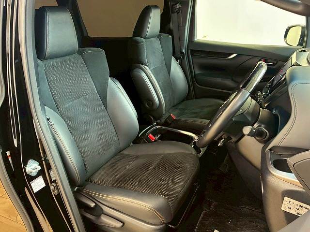 トヨタ&nbsp;アルファードの画像11