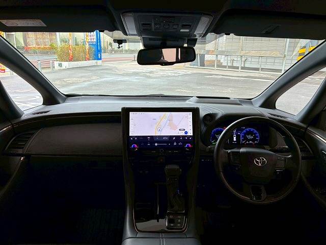 トヨタ&nbsp;アルファードハイブリッドの画像3