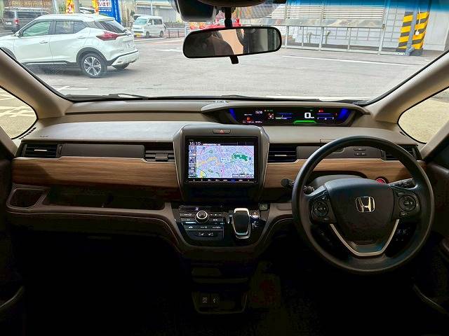 ホンダ&nbsp;フリードハイブリッドの画像3