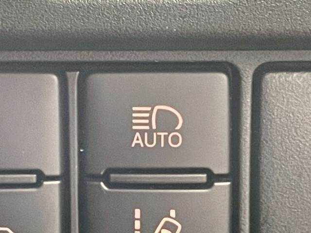 トヨタ エスクァイアハイブリッドの画像6