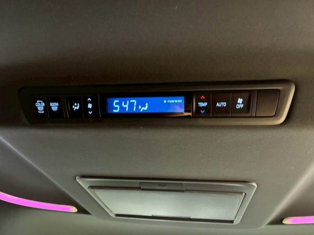 トヨタ&nbsp;ヴェルファイアの画像8