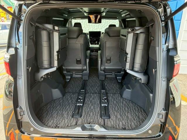 トヨタ&nbsp;アルファードハイブリッドの画像13