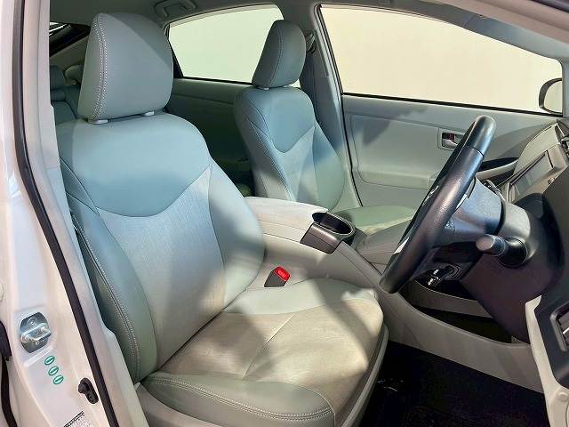 トヨタ プリウスの画像11