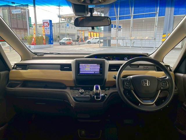 ホンダ&nbsp;フリードハイブリッドの画像3