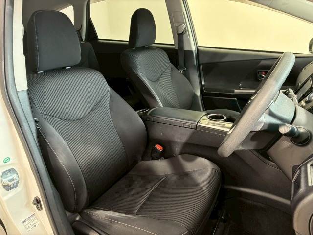 トヨタ&nbsp;プリウスαの画像8