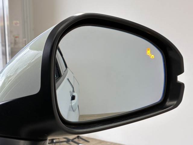 ホンダ ヴェゼルハイブリッドの画像5