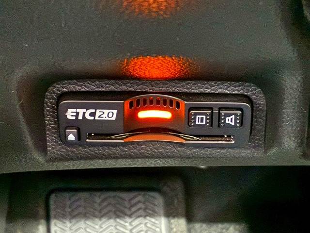 ホンダ&nbsp;ヴェゼルハイブリッドの画像8