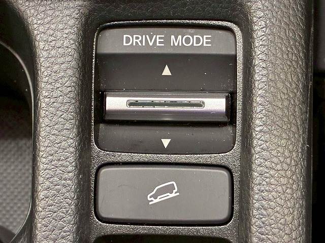 ホンダ&nbsp;ヴェゼルハイブリッドの画像9