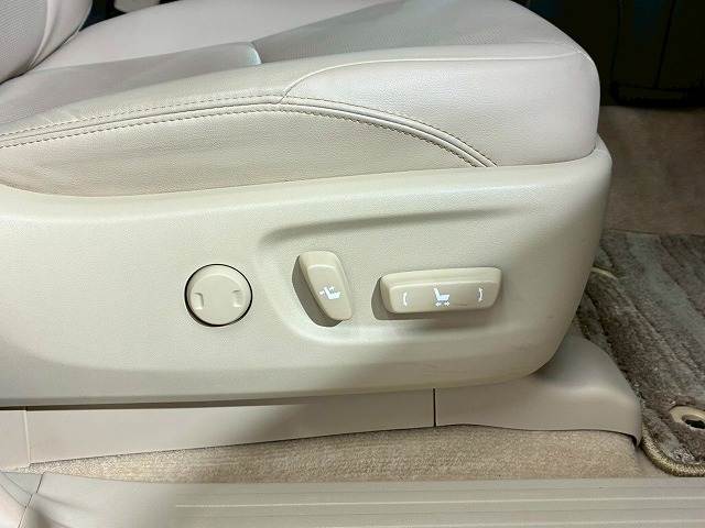 トヨタ&nbsp;ランドクルーザープラドの画像9