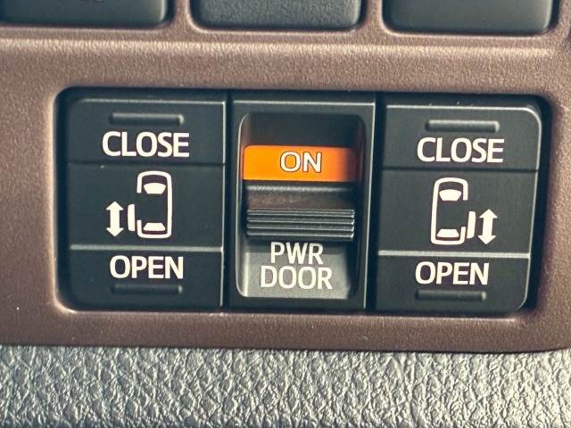 トヨタ&nbsp;エスクァイアハイブリッドの画像5