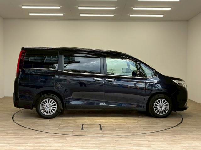 トヨタ&nbsp;エスクァイアハイブリッドの画像17