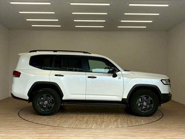 トヨタ&nbsp;ランドクルーザー300系の画像17