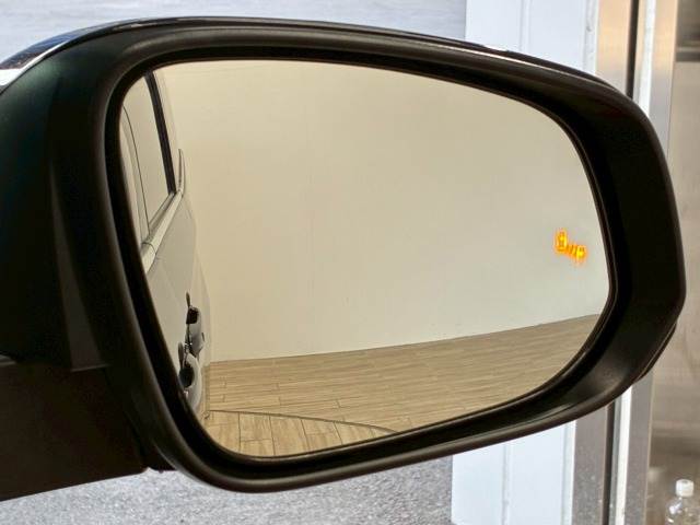 トヨタ&nbsp;ヴォクシーハイブリッドの画像6