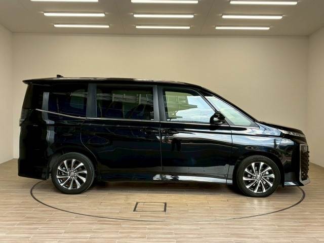 トヨタ&nbsp;ヴォクシーハイブリッドの画像17