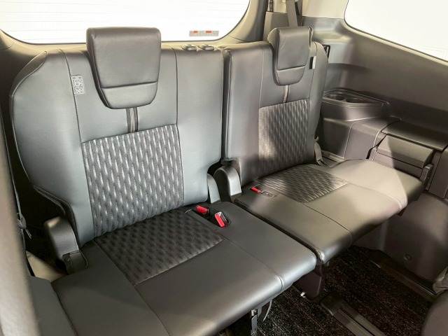 トヨタ&nbsp;ノアハイブリッドの画像12