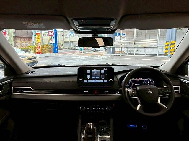 三菱&nbsp;アウトランダーPHEVの画像3