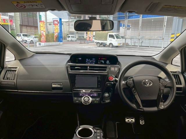 トヨタ&nbsp;プリウスαの画像3