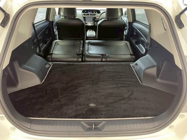 トヨタ&nbsp;プリウスαの画像11