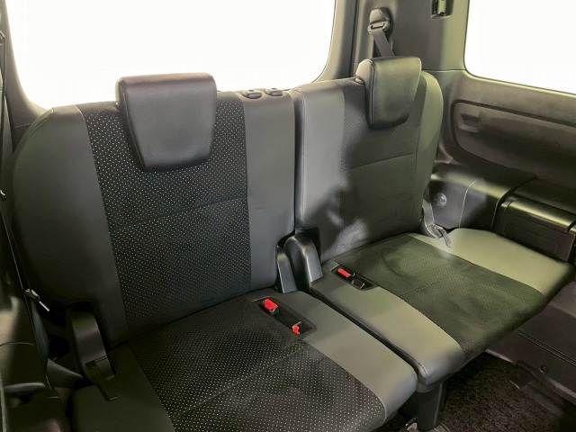 トヨタ ヴォクシーの画像12