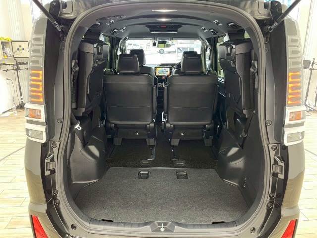 トヨタ ヴォクシーの画像13