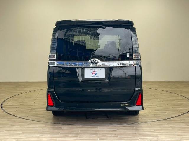 トヨタ ヴォクシーの画像15