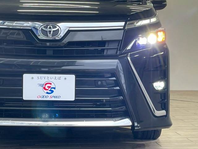 トヨタ ヴォクシーの画像18