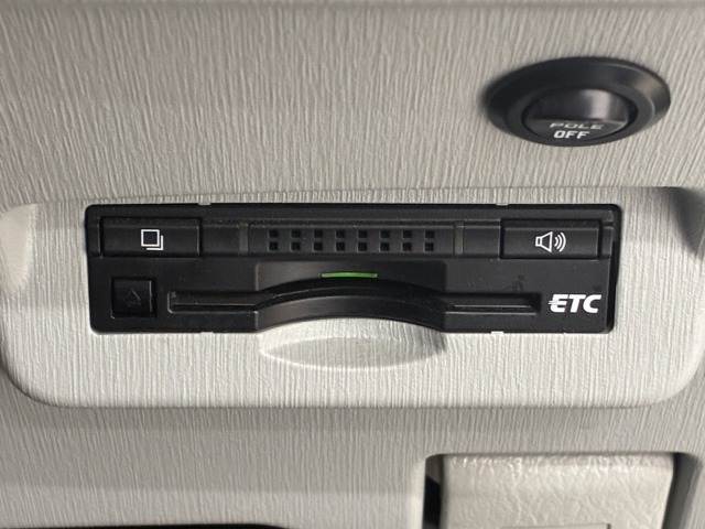 トヨタ プリウスαの画像8