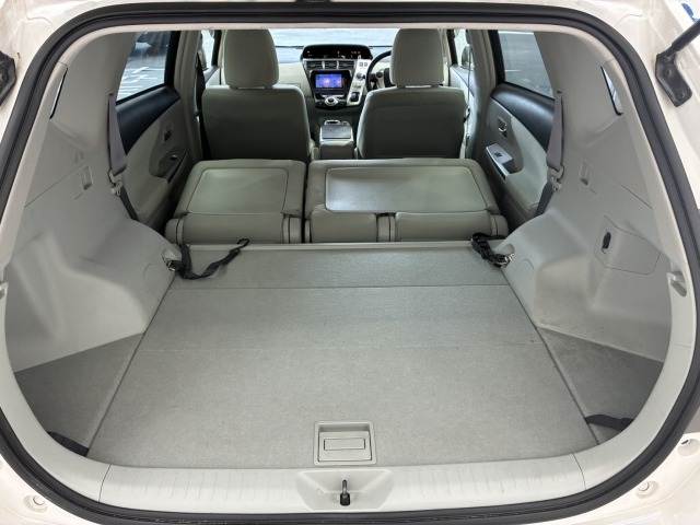 トヨタ プリウスαの画像11