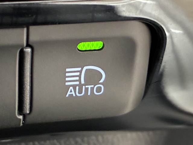 プリウスS “Safety Plus” 内装他