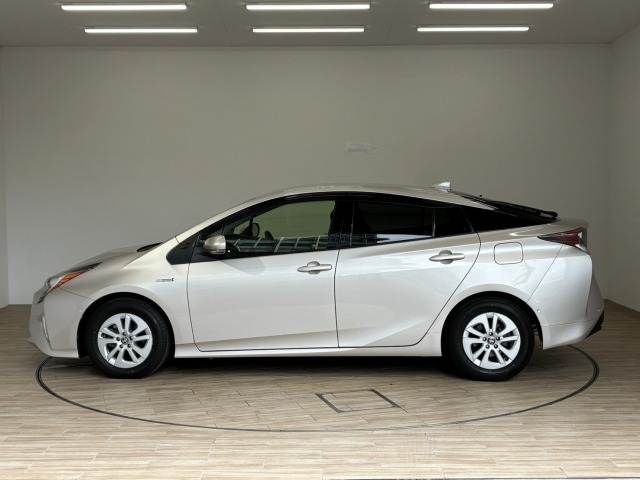 トヨタ プリウスの画像16