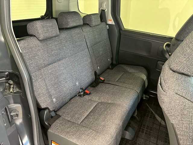 トヨタ&nbsp;シエンタハイブリッドの画像12