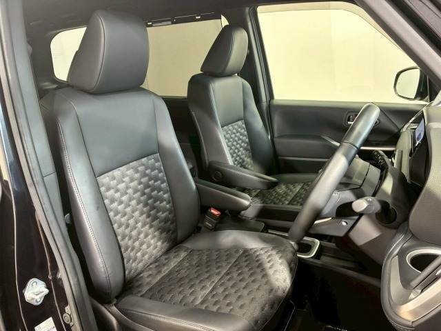 トヨタ&nbsp;ヴォクシーハイブリッドの画像10