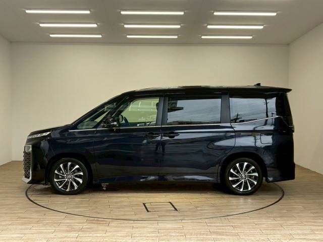 トヨタ&nbsp;ヴォクシーハイブリッドの画像16