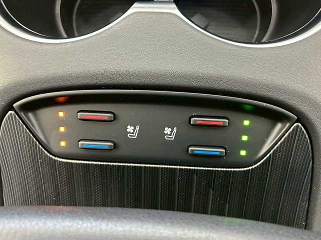 トヨタ&nbsp;ハリアーハイブリッドの画像9