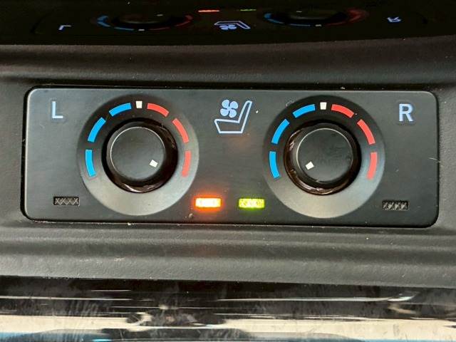 トヨタ&nbsp;アルファードの画像8