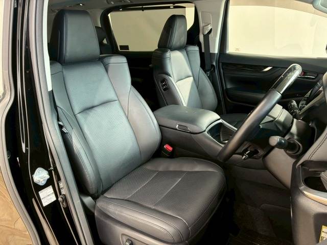 トヨタ&nbsp;アルファードの画像10