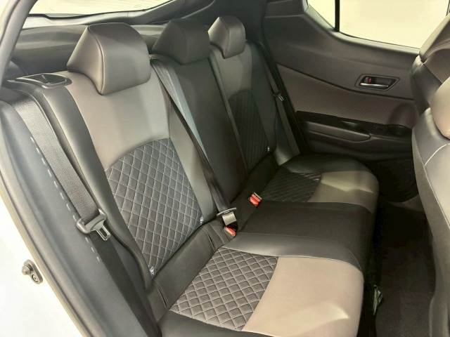 トヨタ&nbsp;C-HRの画像12