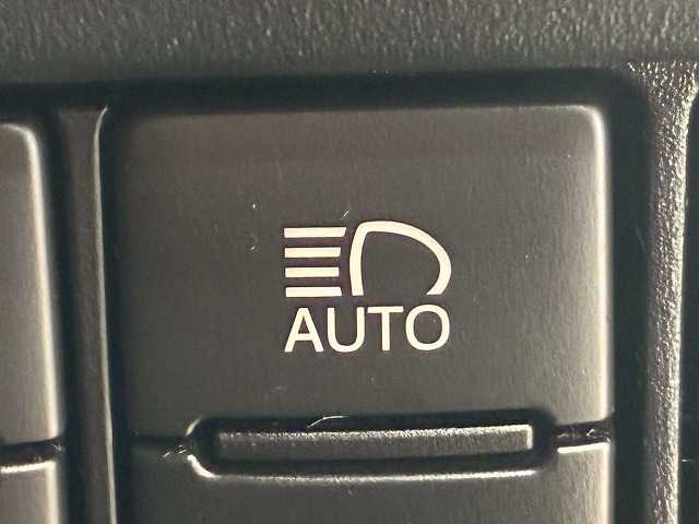 トヨタ&nbsp;ヴォクシーの画像8