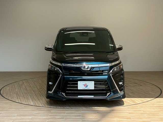 トヨタ&nbsp;ヴォクシーの画像15