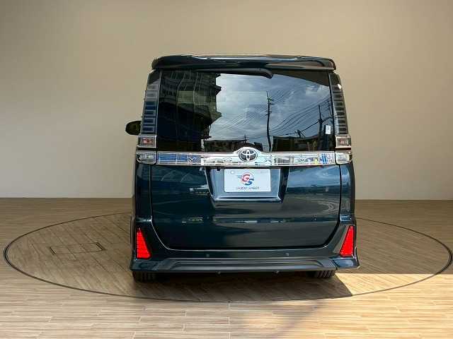 トヨタ&nbsp;ヴォクシーの画像17