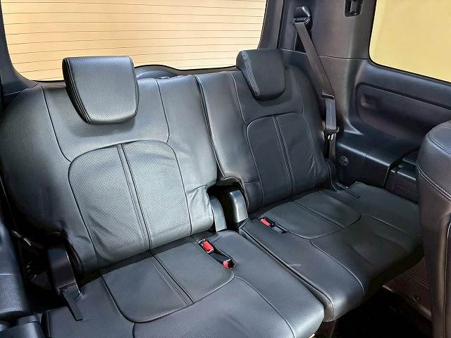 トヨタ&nbsp;ヴォクシーハイブリッドの画像12