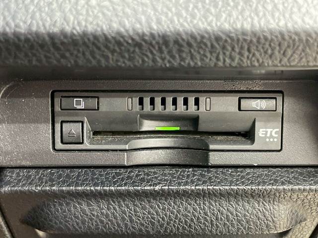 トヨタ&nbsp;エスクァイアハイブリッドの画像9