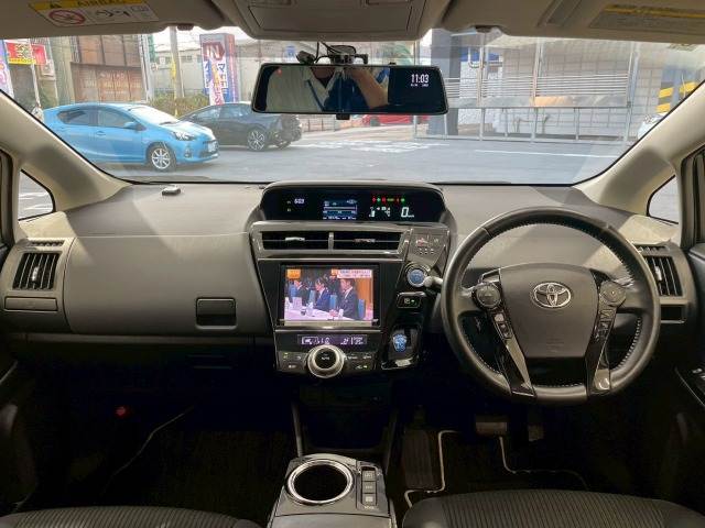 トヨタ&nbsp;プリウスαの画像3