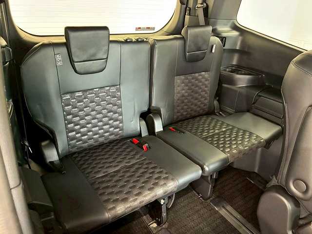 トヨタ&nbsp;ヴォクシーの画像12