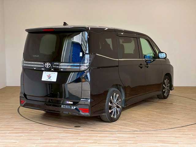 トヨタ&nbsp;ヴォクシーの画像17